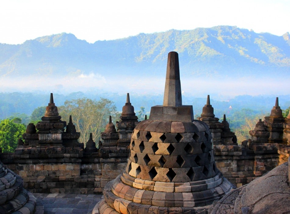 Half Day Tour: Borobudur Temple