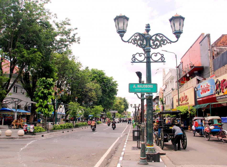 4 Day Tour to Yogyakarta