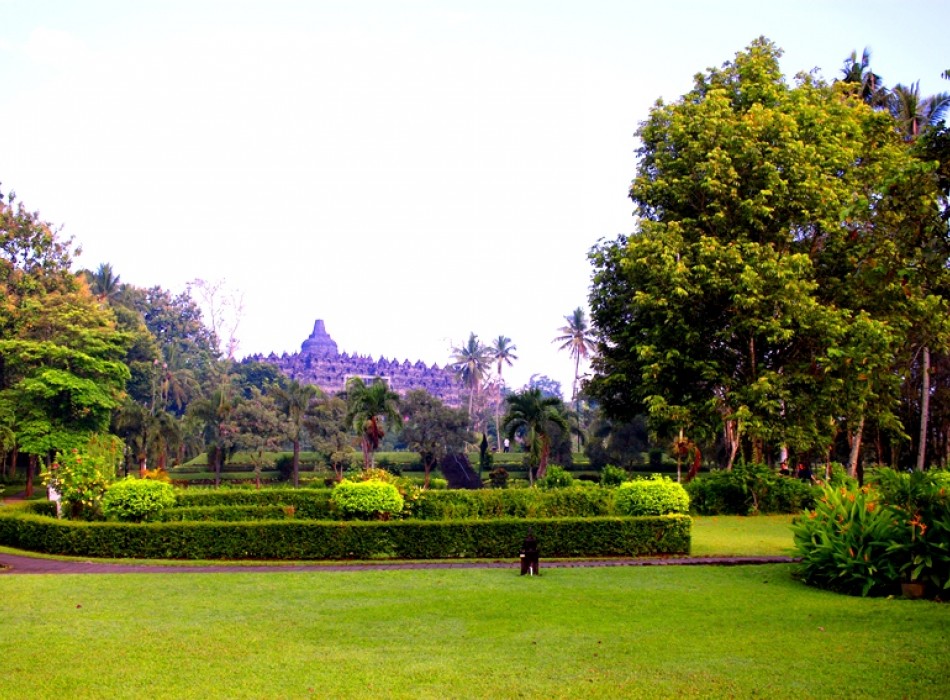2 Day Tour Around Prambanan, Borobudur Temple and Yogyakarta from Bali or Jakarta