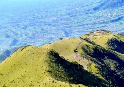 2 Days 1 Night: Mount Merbabu Trekking from Yogyakarta