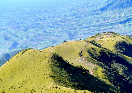 2 Days 1 Night: Mount Merbabu Trekking from Yogyakarta