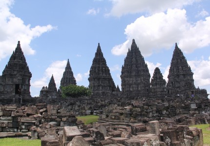 Prambanan Temple Tour with Ramayana Dance