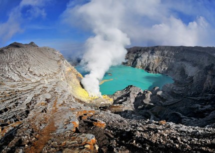 Mount Ijen Sunrise Tour from Surabaya or Malang