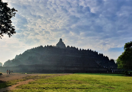 Borobudur Temple to the Top & Merapi Jeep Lava Tours