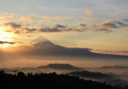 Sunrise from Hill, Borobudur Climb Up to the Temple and Prambanan Temple