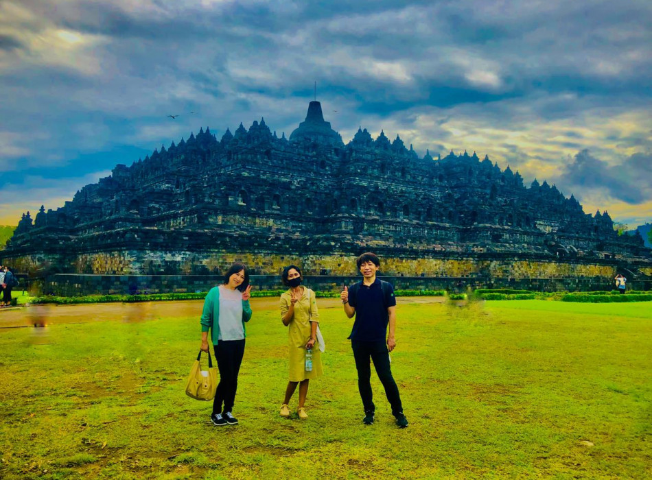 Sunrise Borobudur Selogriyo