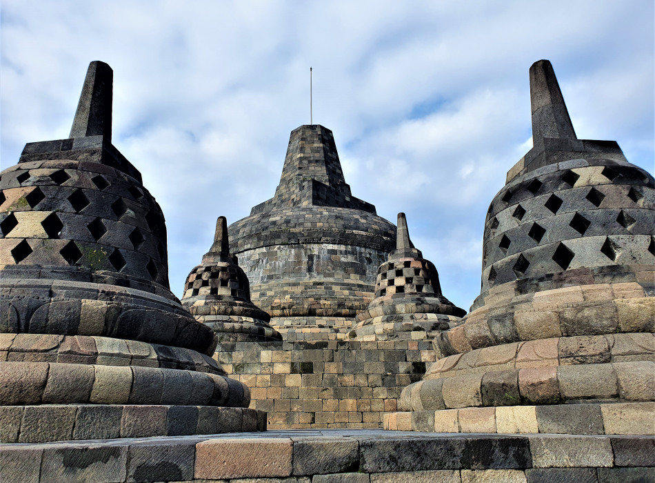 From Yogyakarta: Borobudur Cycling Village Tour