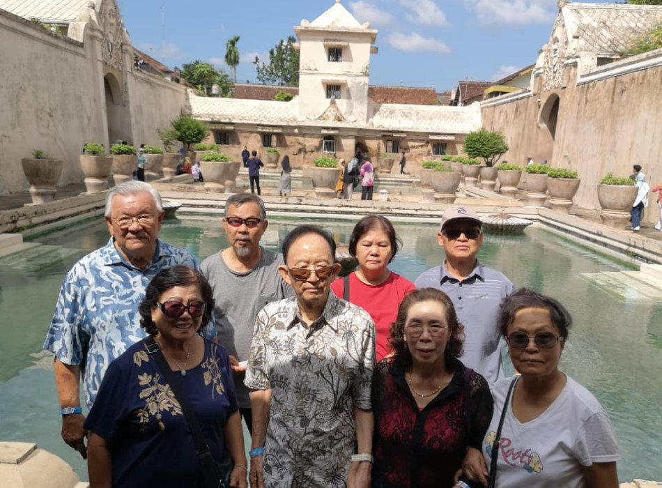 3 Day Private Tours :  Borobudur Merapi Volcano Jeep, Sightseeing & Prambanan Temple