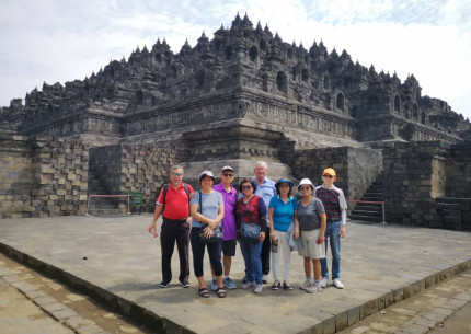 5 Days Yogyakarta Tour with Jomblang Cave