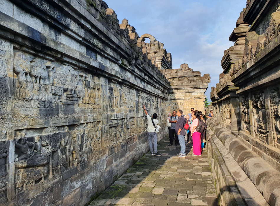 Half Day Tour: Borobudur Temple
