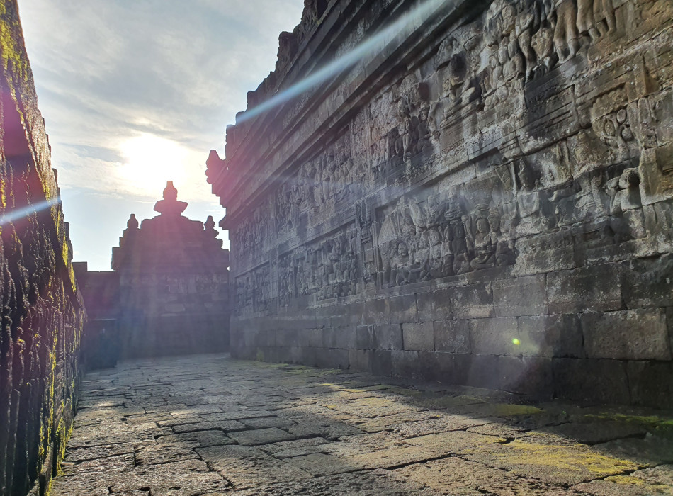 Bali: Borobudur One Day Trip with Flights