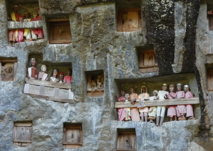 6 Days 5 Nights: Tana Toraja Land – Bugis/Lake Tempe and Makassar Discovery