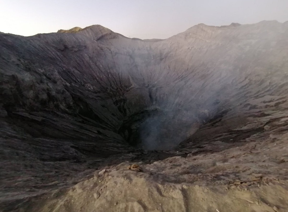 Bromo Midnight Tour from Surabaya or Malang