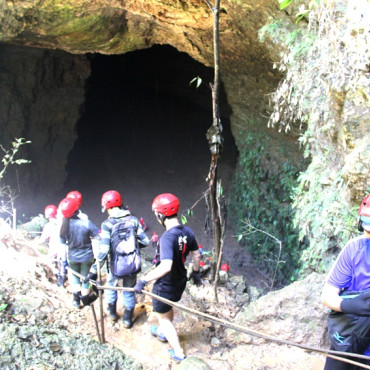 Jomblang Cave