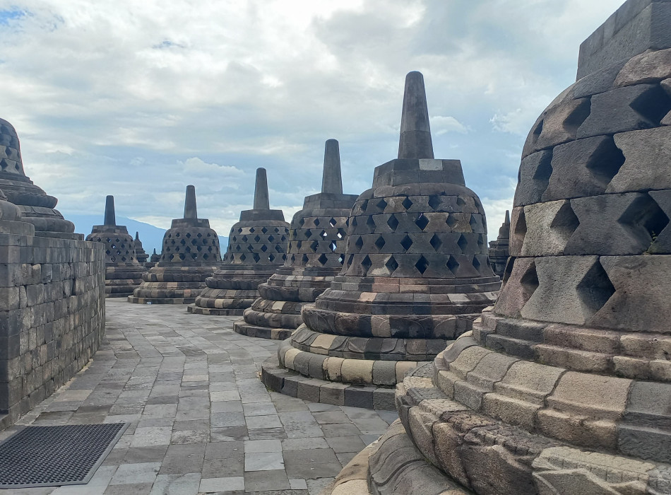 From Semarang Port: Shore Excursion to Borobudur Temple