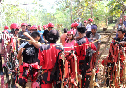 Jomblang Cave Entrance Fee