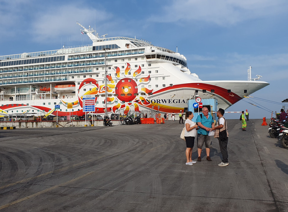 Borobudur Tour from Semarang Port