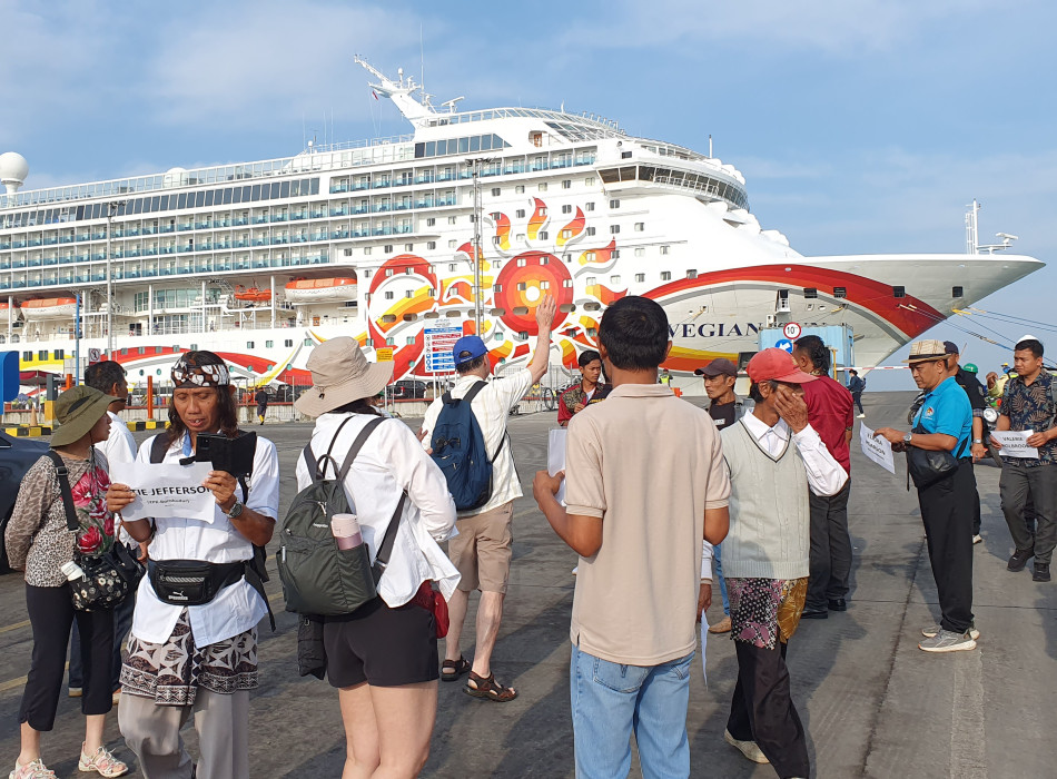 Borobudur Tour from Semarang Port